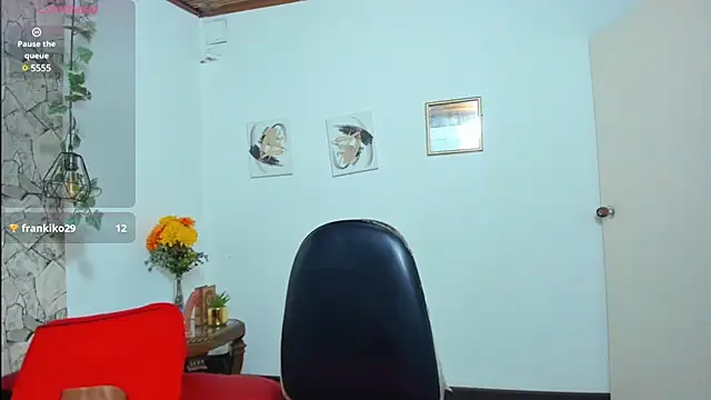 yasmin goldenst online show from 02-28-25, 07:56