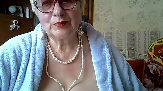 Snapshot of SweetCherry27 chatting on 05-11-26, 02:45 SweetCherry27 online show from 05-11-26, 02:45