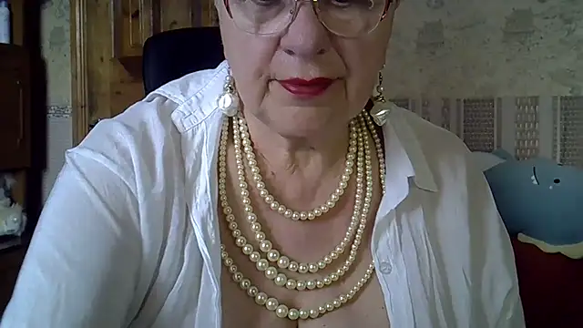 Snapshot of SweetCherry27 chatting on 05-18-26, 04:13 SweetCherry27 online show from 05-18-26, 04:13