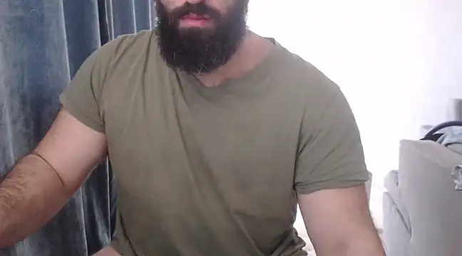 hugemachohandsome online show from 03-11-25, 08:20