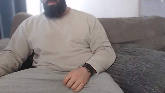 hugemachohandsome online show from 01-19-26, 11:25