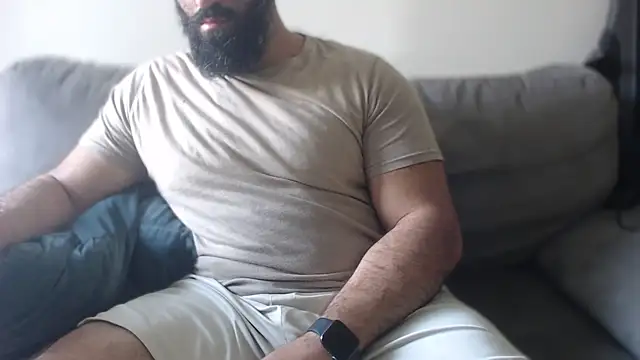 Snapshot of hugemachohandsome chatting on 07-21-26, 06:16 hugemachohandsome online show from 07-21-26, 06:16