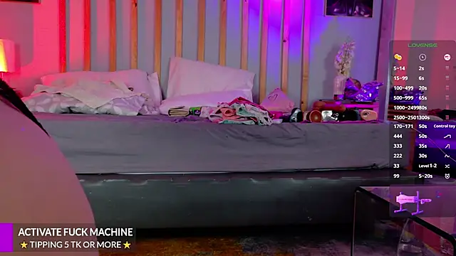 Snapshot of Miss_Pawi chatting on 09-25-25, 10:02 Miss Pawi online show from 09-25-25, 10:02