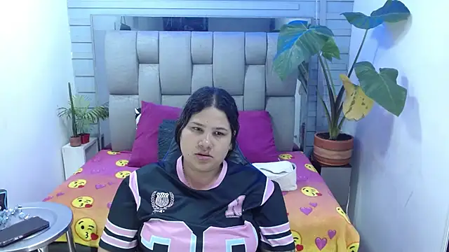 evelin zaens online show from 04-14-26, 04:29