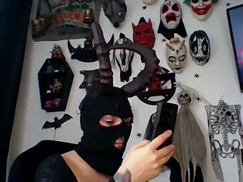 Snapshot of FeticheMacabre chatting on 02-24-26, 06:50 FeticheMacabre online show from 02-24-26, 06:50