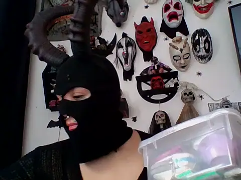 Snapshot of FeticheMacabre chatting on 03-01-26, 06:32 FeticheMacabre online show from 03-01-26, 06:32