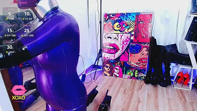 LatexDevil Blondie online show from 03-25-26, 02:34