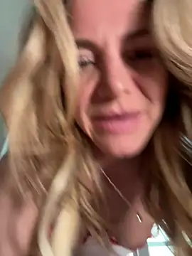 MessyNastyQueen online show from 02-20-25, 12:25