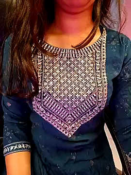 Snapshot of Aditi_1 chatting on 01-11-25, 11:46 Aditi 1 online show from 01-11-25, 11:46