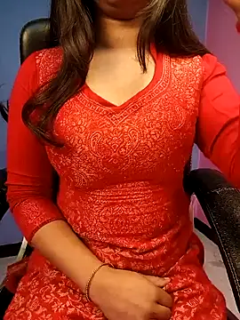 Snapshot of Aditi_1 chatting on 01-27-25, 11:43 Aditi 1 online show from 01-27-25, 11:43
