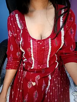 Snapshot of Aditi_1 chatting on 11-07-25, 04:01 Aditi 1 online show from 11-07-25, 04:01