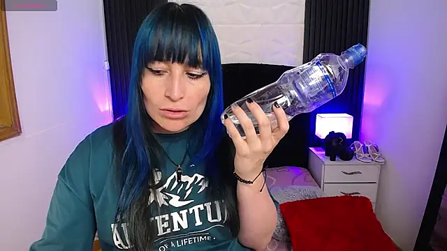 alicia moom online show from 01-22-25, 07:56