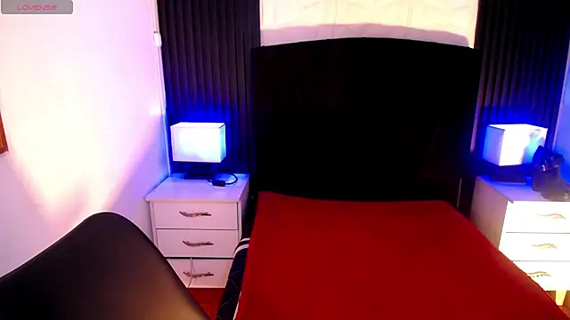 alicia moom online show from 02-17-26, 07:42