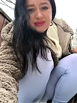 KikiXRed online show from 02-25-26, 06:45