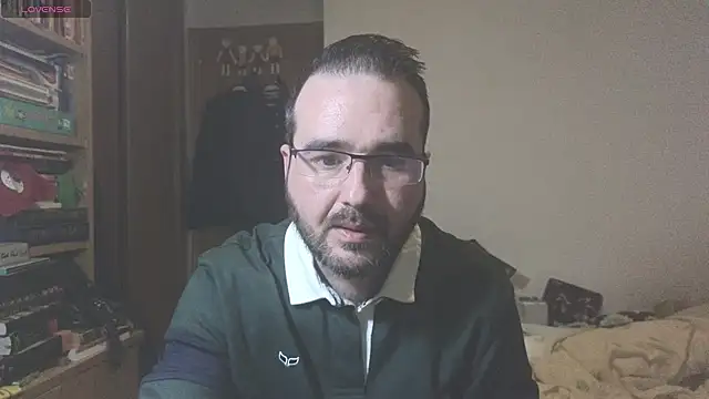 curiosillo83 online show from 02-19-25, 03:16