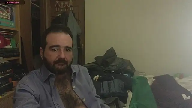 curiosillo83 online show from 03-01-25, 05:42