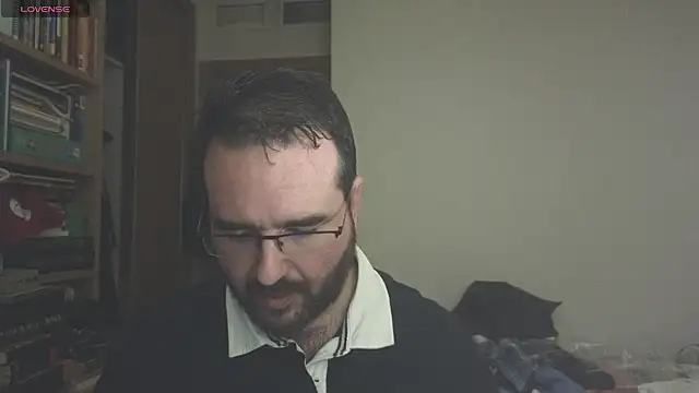 curiosillo83 online show from 03-21-25, 05:45