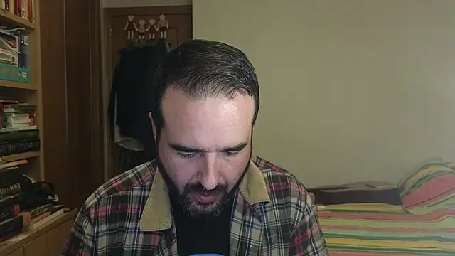 curiosillo83 online show from 11-04-25, 03:33