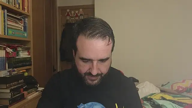 curiosillo83 online show from 12-16-25, 03:39