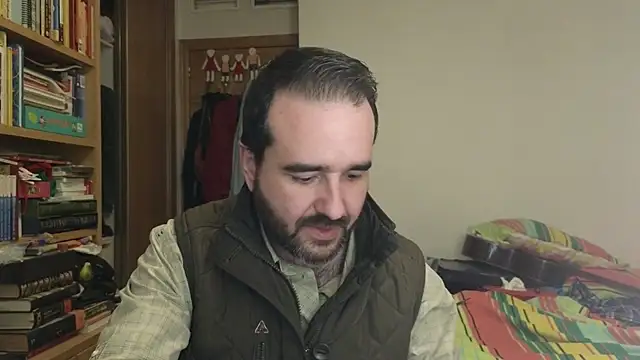 curiosillo83 online show from 02-05-26, 03:49