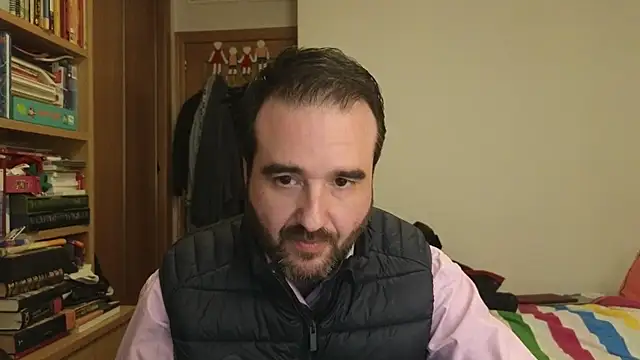 Snapshot of curiosillo83 chatting on 03-09-26, 03:27 curiosillo83 online show from 03-09-26, 03:27