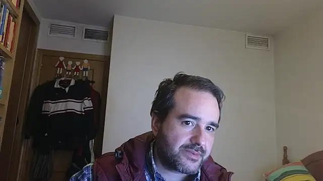 Snapshot of curiosillo83 chatting on 03-27-26, 03:23 curiosillo83 online show from 03-27-26, 03:23