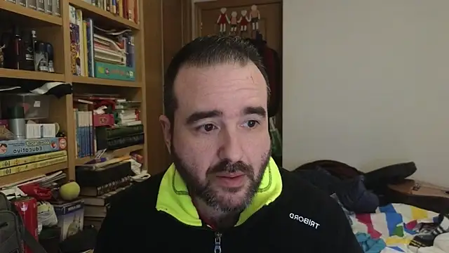 Snapshot of curiosillo83 chatting on 04-03-26, 08:34 curiosillo83 online show from 04-03-26, 08:34