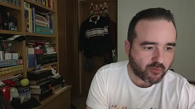Snapshot of curiosillo83 chatting on 04-03-26, 08:40 curiosillo83 online show from 04-03-26, 08:40