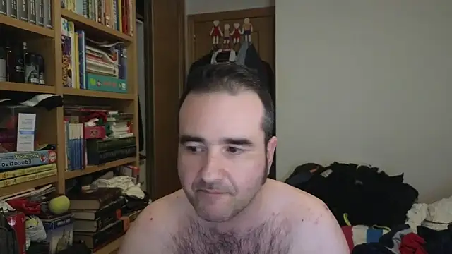 Snapshot of curiosillo83 chatting on 04-12-26, 01:05 curiosillo83 online show from 04-12-26, 01:05