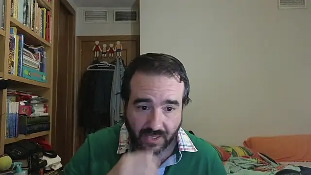 Snapshot of curiosillo83 chatting on 07-11-26, 09:23 curiosillo83 online show from 07-11-26, 09:23