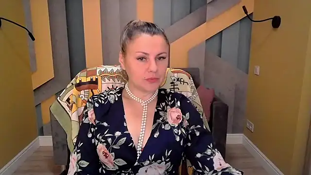 Candy Long online show from 10-14-25, 05:30