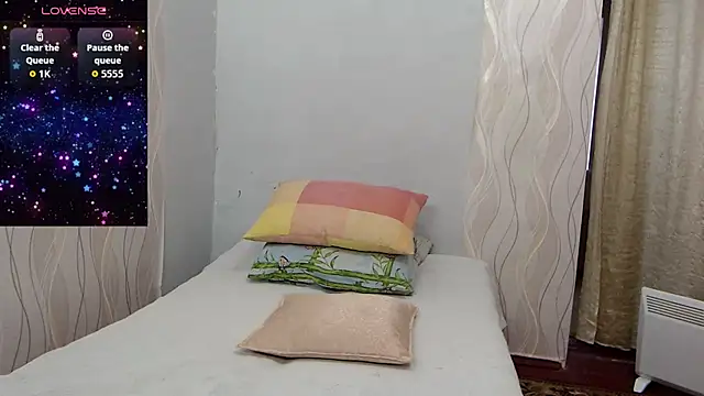 Snapshot of LadyMargaret chatting on 10-30-25, 01:56 LadyMargaret online show from 10-30-25, 01:56