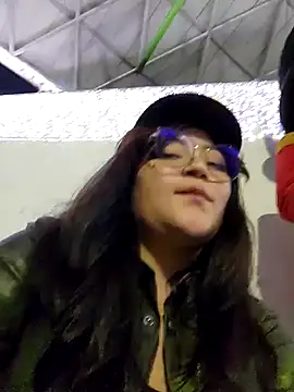 Snapshot of Sakura_0505 chatting on 12-14-24, 11:23 Sakura 0505 online show from 12-14-24, 11:23