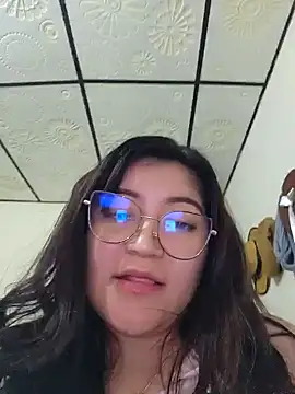 Snapshot of Sakura_0505 chatting on 12-28-24, 12:04 Sakura 0505 online show from 12-28-24, 12:04