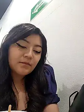 Snapshot of Sakura_0505 chatting on 12-29-24, 09:20 Sakura 0505 online show from 12-29-24, 09:20