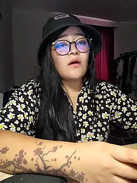 Snapshot of Sakura_0505 chatting on 11-22-25, 08:08 Sakura 0505 online show from 11-22-25, 08:08