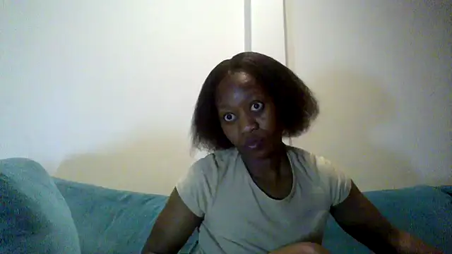 Snapshot of Hardnipples8 chatting on 05-01-26, 11:20 Hardnipples8 online show from 05-01-26, 11:20