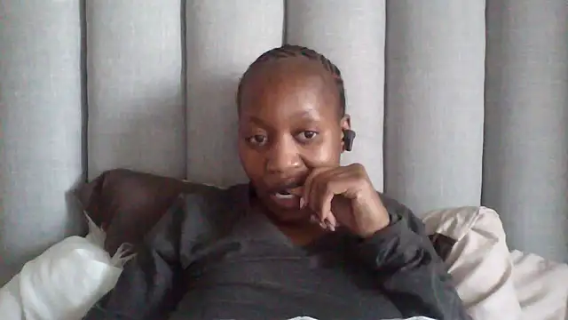 Snapshot of Hardnipples8 chatting on 06-01-26, 01:13 Hardnipples8 online show from 06-01-26, 01:13