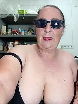 Snapshot of eroticjessitop chatting on 06-25-26, 04:55 eroticjessitop online show from 06-25-26, 04:55