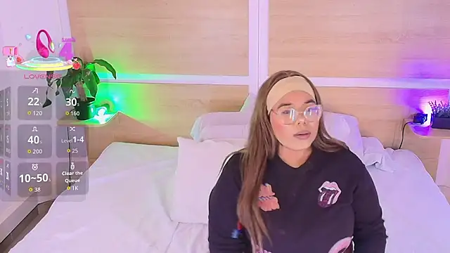 Snapshot of _nickypurple_ chatting on 02-02-26, 07:12 nickypurple online show from 02-02-26, 07:12