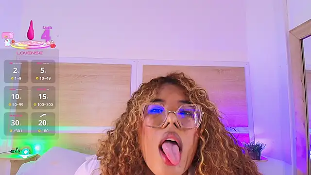 Snapshot of _nickypurple_ chatting on 02-09-26, 07:07 nickypurple online show from 02-09-26, 07:07