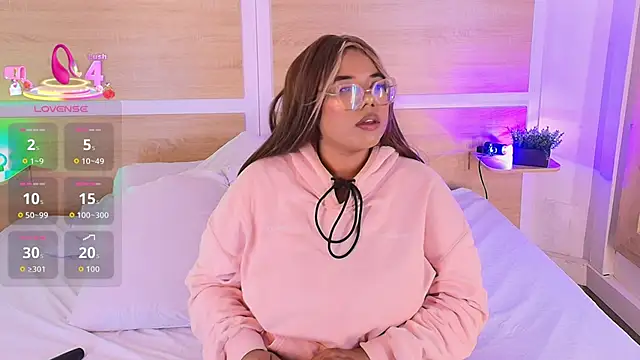 Snapshot of _nickypurple_ chatting on 02-10-26, 07:18 nickypurple online show from 02-10-26, 07:18