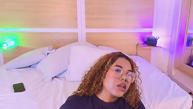 Snapshot of _nickypurple_ chatting on 02-27-26, 07:14 nickypurple online show from 02-27-26, 07:14