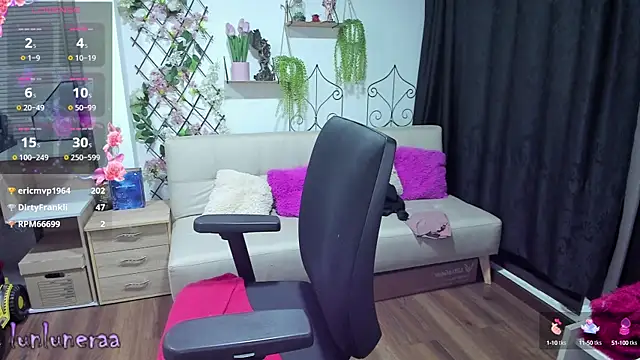 Snapshot of Lunlunera chatting on 01-12-25, 06:17 Lunlunera online show from 01-12-25, 06:17