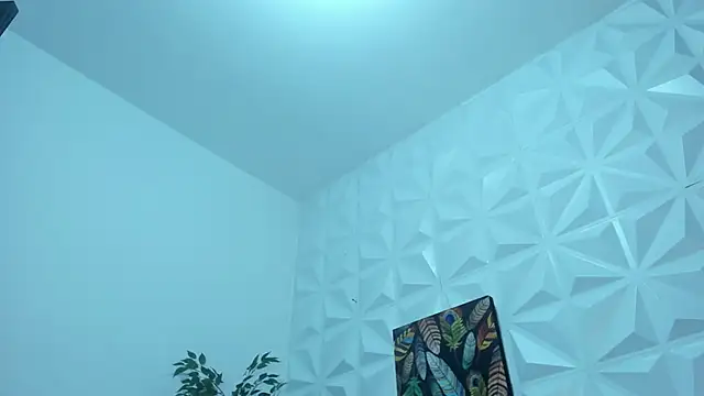 Hellen Sky online show from 03-15-25, 06:10