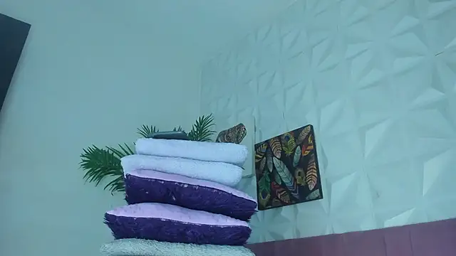 Hellen Sky online show from 01-10-26, 07:04