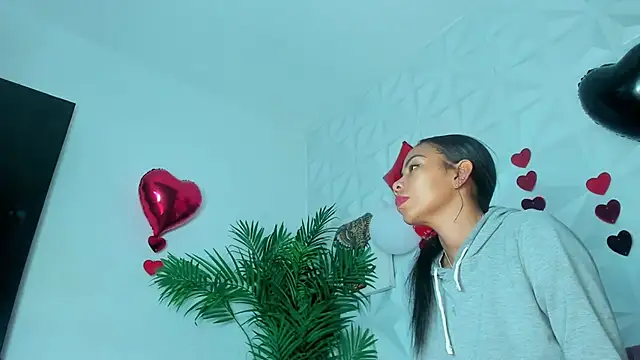 Hellen Sky online show from 02-21-26, 07:04