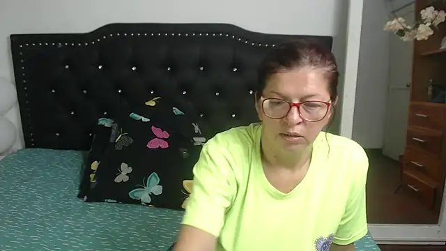 jellyfishhot online show from 02-18-25, 11:41