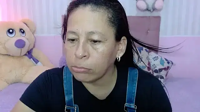 mature martina online show from 11-20-25, 05:56