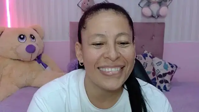 mature martina online show from 11-21-25, 05:33